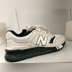 Figs new balance 997 green